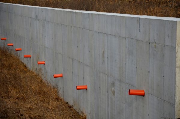 Cost of Retaining Wall Drainage in Eagle